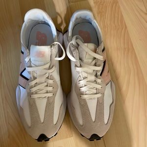 New balance sneakers like new